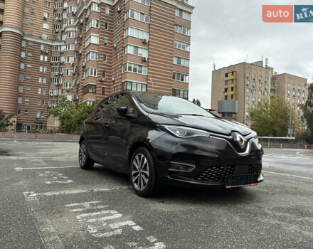 Черный Рено Зое, объемом двигателя 0 л и пробегом 60 тыс. км за 13900 $, фото 6 на Automoto.ua