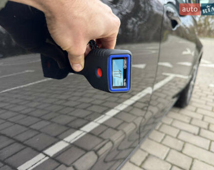 Черный Рено Зое, объемом двигателя 0 л и пробегом 125 тыс. км за 11999 $, фото 99 на Automoto.ua