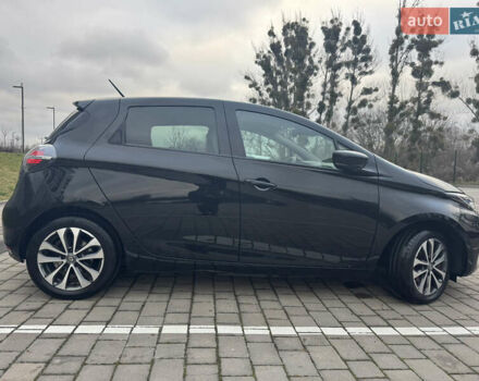 Черный Рено Зое, объемом двигателя 0 л и пробегом 125 тыс. км за 11999 $, фото 23 на Automoto.ua