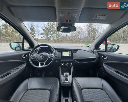 Черный Рено Зое, объемом двигателя 0 л и пробегом 125 тыс. км за 11999 $, фото 45 на Automoto.ua