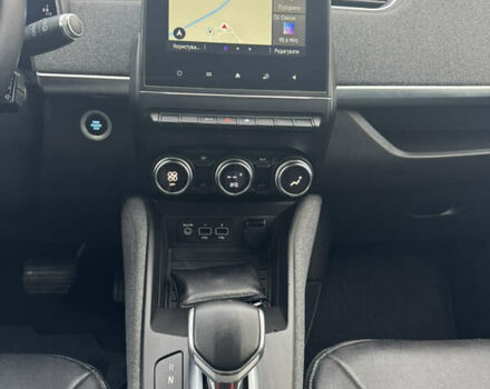 Черный Рено Зое, объемом двигателя 0 л и пробегом 125 тыс. км за 11999 $, фото 42 на Automoto.ua