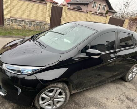 Черный Рено Зое, объемом двигателя 0 л и пробегом 106 тыс. км за 9400 $, фото 3 на Automoto.ua