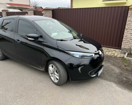 Черный Рено Зое, объемом двигателя 0 л и пробегом 106 тыс. км за 9400 $, фото 4 на Automoto.ua