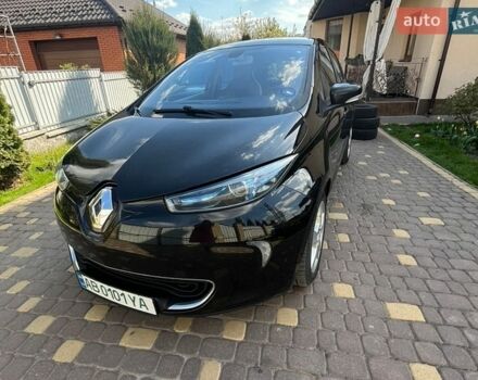 Черный Рено Зое, объемом двигателя 0 л и пробегом 162 тыс. км за 6500 $, фото 1 на Automoto.ua