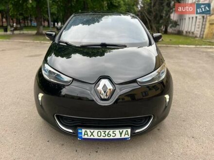 Рено Зое 2015 у Червоноград на Automoto.ua Чорний Рено Зое, об'ємом двигуна 0 л та пробігом 131 тис. км за 7300 $, фото 1 на Automoto.ua