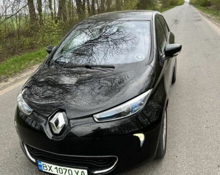 Черный Рено Зое, объемом двигателя 0 л и пробегом 3 тыс. км за 7800 $, фото 1 на Automoto.ua