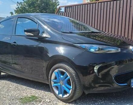 Черный Рено Зое, объемом двигателя 0 л и пробегом 105 тыс. км за 7700 $, фото 1 на Automoto.ua