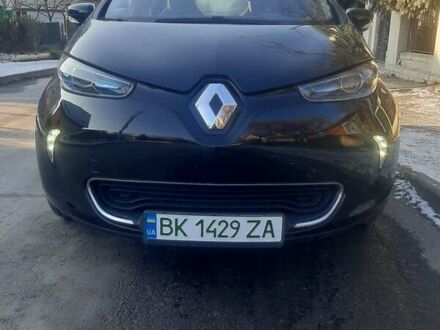 Черный Рено Зое, объемом двигателя 0 л и пробегом 99 тыс. км за 7150 $, фото 1 на Automoto.ua