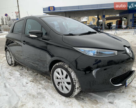 Черный Рено Зое, объемом двигателя 0 л и пробегом 90 тыс. км за 6250 $, фото 1 на Automoto.ua