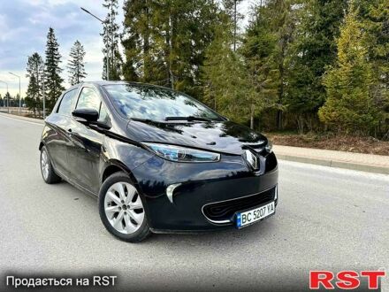 Черный Рено Зое, объемом двигателя 0 л и пробегом 111 тыс. км за 7500 $, фото 1 на Automoto.ua