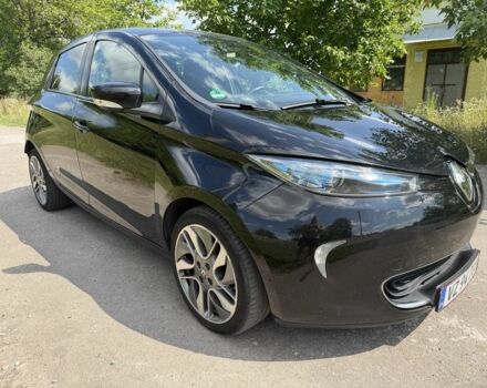 Черный Рено Зое, объемом двигателя 0 л и пробегом 165 тыс. км за 8495 $, фото 1 на Automoto.ua
