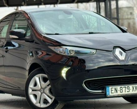 Черный Рено Зое, объемом двигателя 0 л и пробегом 32 тыс. км за 10250 $, фото 1 на Automoto.ua