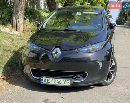 Черный Рено Зое, объемом двигателя 0 л и пробегом 122 тыс. км за 9800 $, фото 1 на Automoto.ua