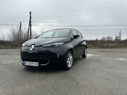 Черный Рено Зое, объемом двигателя 0 л и пробегом 51 тыс. км за 10400 $, фото 1 на Automoto.ua
