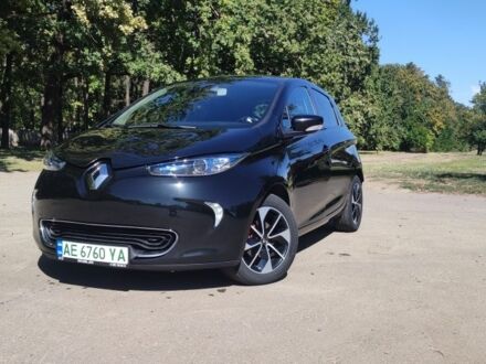 Рено Зое 2018 в Кривом Роге на Automoto.ua Черный Рено Зое, объемом двигателя 0 л и пробегом 8 тыс. км за 11000 $, фото 1 на Automoto.ua