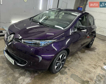 Фиолетовый Рено Зое, объемом двигателя 0 л и пробегом 56 тыс. км за 12000 $, фото 10 на Automoto.ua