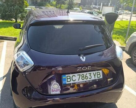 Фиолетовый Рено Зое, объемом двигателя 0 л и пробегом 96 тыс. км за 11200 $, фото 12 на Automoto.ua