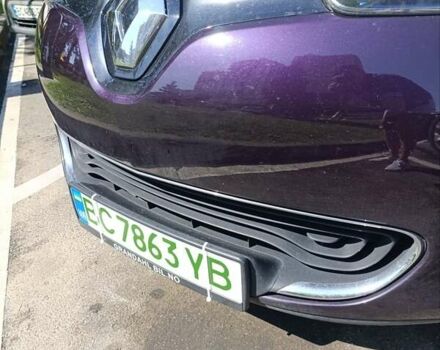 Фиолетовый Рено Зое, объемом двигателя 0 л и пробегом 96 тыс. км за 11200 $, фото 9 на Automoto.ua