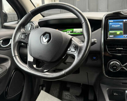 Фіолетовий Рено Зое, об'ємом двигуна 0 л та пробігом 79 тис. км за 10699 $, фото 22 на Automoto.ua