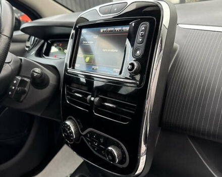 Фіолетовий Рено Зое, об'ємом двигуна 0 л та пробігом 79 тис. км за 10699 $, фото 34 на Automoto.ua