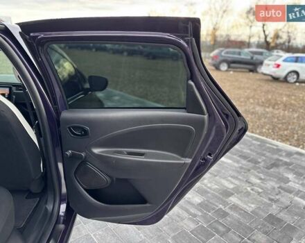 Фиолетовый Рено Зое, объемом двигателя 0 л и пробегом 89 тыс. км за 11899 $, фото 35 на Automoto.ua