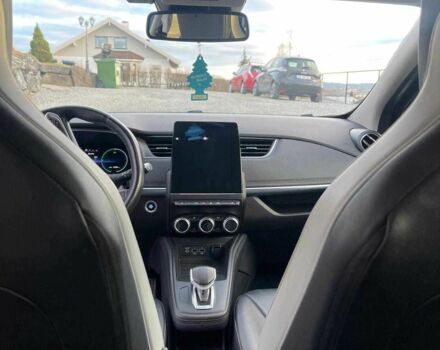 Фиолетовый Рено Зое, объемом двигателя 0 л и пробегом 48 тыс. км за 11000 $, фото 15 на Automoto.ua