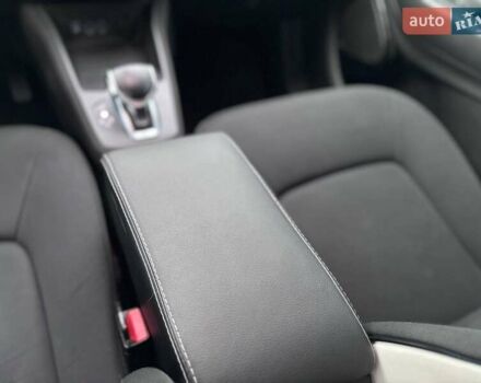 Фиолетовый Рено Зое, объемом двигателя 0 л и пробегом 89 тыс. км за 11899 $, фото 32 на Automoto.ua