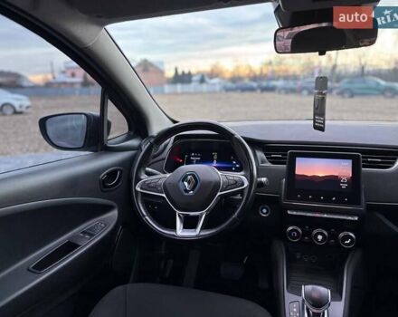 Фиолетовый Рено Зое, объемом двигателя 0 л и пробегом 89 тыс. км за 11899 $, фото 29 на Automoto.ua