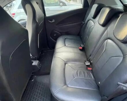 Фиолетовый Рено Зое, объемом двигателя 0 л и пробегом 41 тыс. км за 6000 $, фото 7 на Automoto.ua