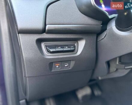 Фиолетовый Рено Зое, объемом двигателя 0 л и пробегом 89 тыс. км за 12999 $, фото 13 на Automoto.ua