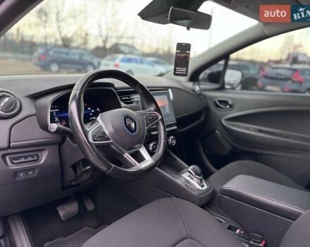 Фиолетовый Рено Зое, объемом двигателя 0 л и пробегом 89 тыс. км за 11899 $, фото 17 на Automoto.ua