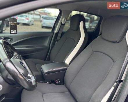 Фиолетовый Рено Зое, объемом двигателя 0 л и пробегом 89 тыс. км за 11899 $, фото 16 на Automoto.ua