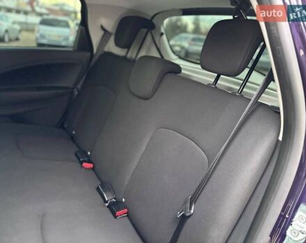 Фиолетовый Рено Зое, объемом двигателя 0 л и пробегом 89 тыс. км за 11899 $, фото 27 на Automoto.ua