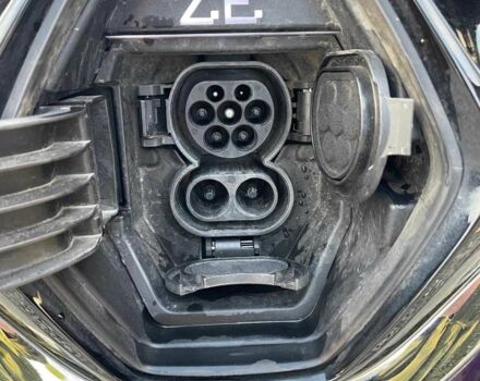 Фиолетовый Рено Зое, объемом двигателя 0 л и пробегом 48 тыс. км за 11000 $, фото 14 на Automoto.ua