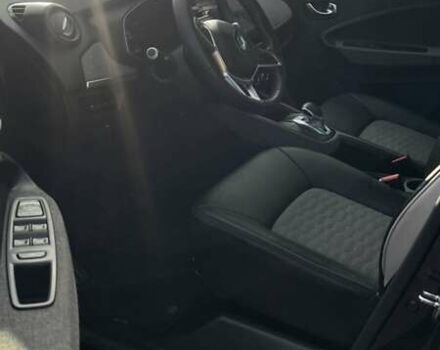 Фиолетовый Рено Зое, объемом двигателя 0 л и пробегом 30 тыс. км за 14100 $, фото 24 на Automoto.ua