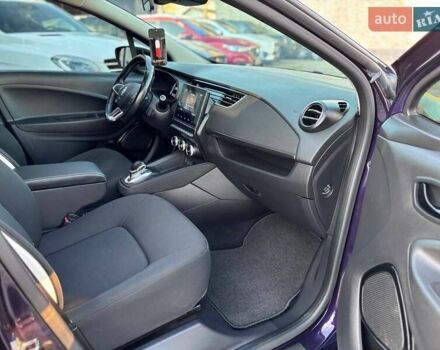 Фиолетовый Рено Зое, объемом двигателя 0 л и пробегом 89 тыс. км за 12999 $, фото 25 на Automoto.ua