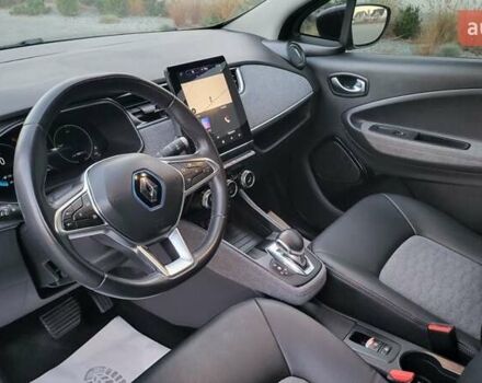 Фиолетовый Рено Зое, объемом двигателя 0 л и пробегом 100 тыс. км за 11950 $, фото 13 на Automoto.ua