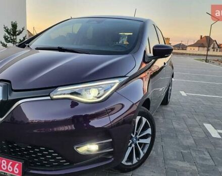 Фиолетовый Рено Зое, объемом двигателя 0 л и пробегом 100 тыс. км за 11950 $, фото 1 на Automoto.ua