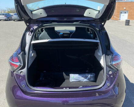 Фиолетовый Рено Зое, объемом двигателя 0 л и пробегом 21 тыс. км за 15777 $, фото 5 на Automoto.ua