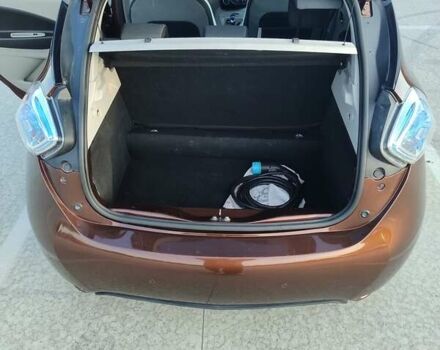 Коричневий Рено Зое, об'ємом двигуна 0 л та пробігом 136 тис. км за 6500 $, фото 5 на Automoto.ua