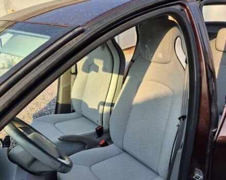 Коричневый Рено Зое, объемом двигателя 0 л и пробегом 173 тыс. км за 5800 $, фото 7 на Automoto.ua