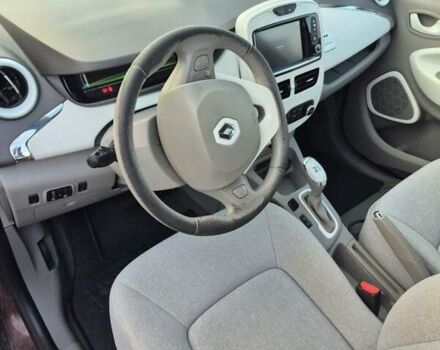 Коричневый Рено Зое, объемом двигателя 0 л и пробегом 173 тыс. км за 5800 $, фото 12 на Automoto.ua