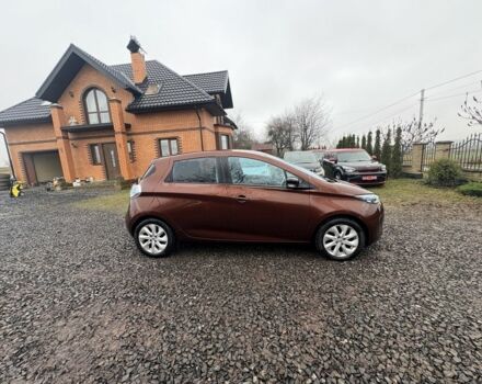 Коричневый Рено Зое, объемом двигателя 0 л и пробегом 129 тыс. км за 6200 $, фото 14 на Automoto.ua