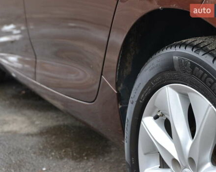 Коричневий Рено Зое, об'ємом двигуна 0 л та пробігом 143 тис. км за 6700 $, фото 13 на Automoto.ua