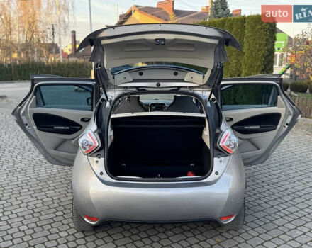 Коричневий Рено Зое, об'ємом двигуна 0 л та пробігом 133 тис. км за 6000 $, фото 17 на Automoto.ua