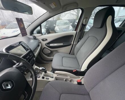 Коричневый Рено Зое, объемом двигателя 0 л и пробегом 129 тыс. км за 6200 $, фото 19 на Automoto.ua