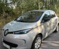 Коричневый Рено Зое, объемом двигателя 0 л и пробегом 42 тыс. км за 8000 $, фото 1 на Automoto.ua