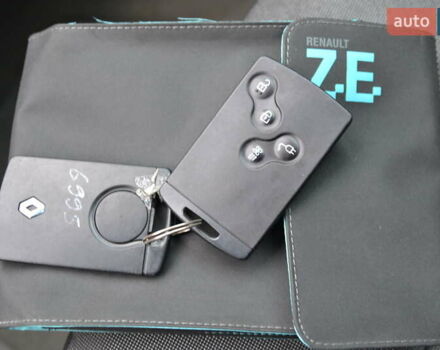 Коричневий Рено Зое, об'ємом двигуна 0 л та пробігом 143 тис. км за 6700 $, фото 28 на Automoto.ua