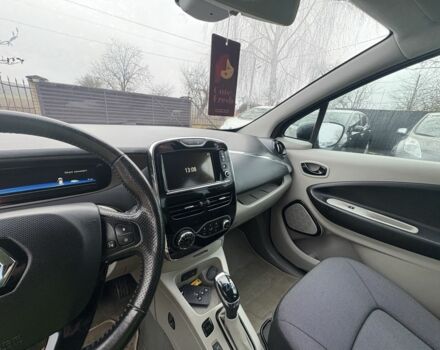 Коричневый Рено Зое, объемом двигателя 0 л и пробегом 129 тыс. км за 6200 $, фото 20 на Automoto.ua