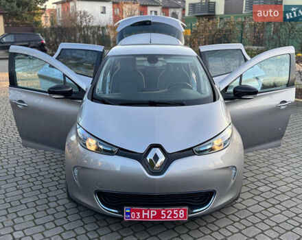 Коричневий Рено Зое, об'ємом двигуна 0 л та пробігом 133 тис. км за 6000 $, фото 28 на Automoto.ua